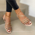 Fashiion Ladies Fancy Flat Flipflop Sandals Rome Sandals with Metal Piece